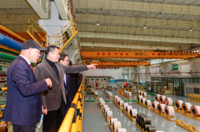 勇于變革創(chuàng)一流 擔(dān)當(dāng)奮進(jìn)攀高峰——湯飛帆調(diào)研創(chuàng)新載體與市場發(fā)展側(cè)記